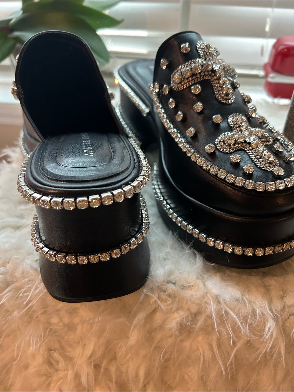 Rhinestone clogs - Picture 4 of 5